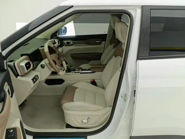 Geely ICON — Фото автомобиля 9