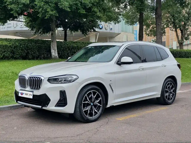 Фотография автомобиля — BMW X3