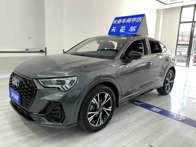 Фотография автомобиля — Audi Q3 Sportback