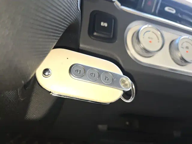 Wuling Hongguang Mini EV — Фото автомобиля 8