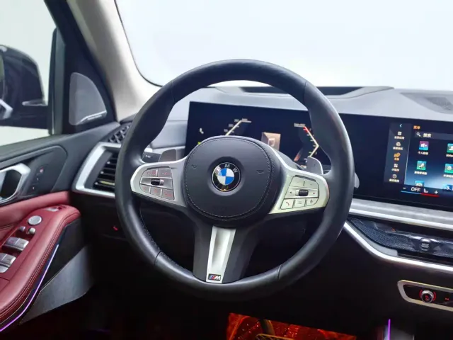 BMW X5 — Фото автомобиля 12