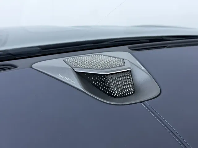 Aston Martin DB12 — Фото автомобиля 28