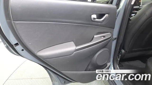 Hyundai Kona Новый Kona Бензин 2.0 2WD — Фото автомобиля 23