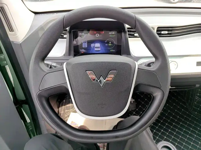 Wuling Hongguang Mini EV — Фото автомобиля 10