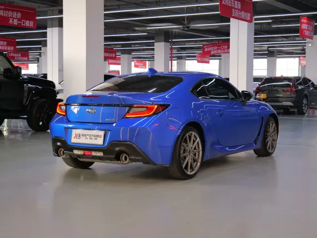 Subaru BRZ — Фото автомобиля 4