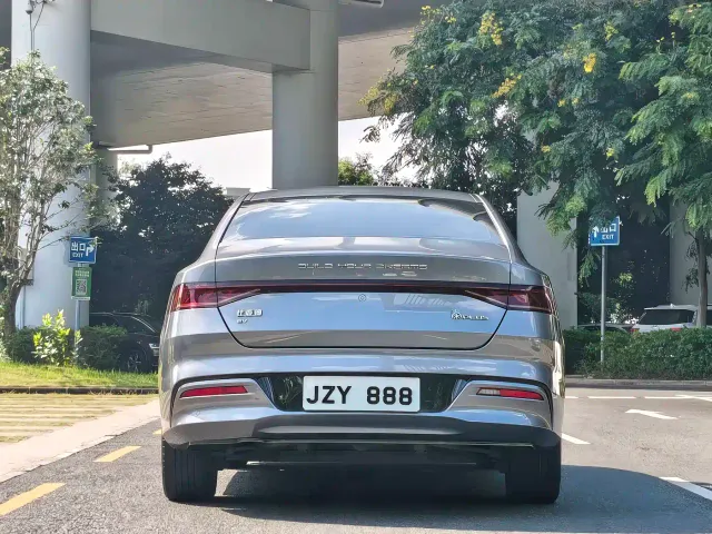 BYD Qin PLUS — Фото автомобиля 6