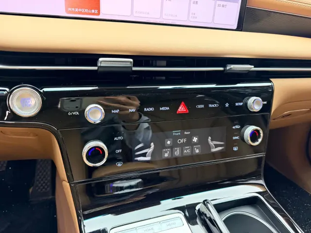 Genesis G80 — Фото автомобиля 14