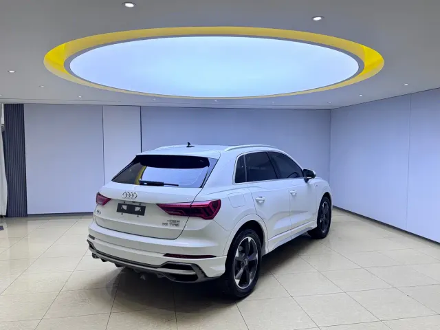 Audi Q3 — Фото автомобиля 6