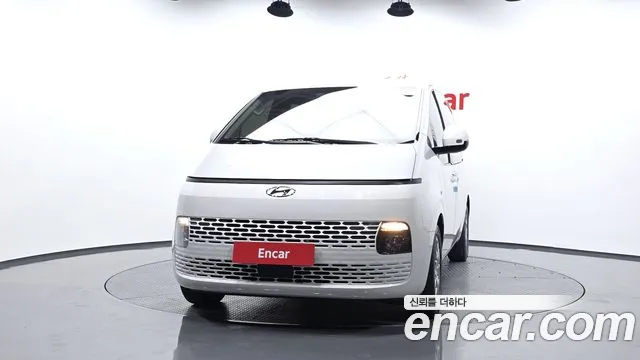 Hyundai Staria Staria Tourer 11 мест — Фото автомобиля 3