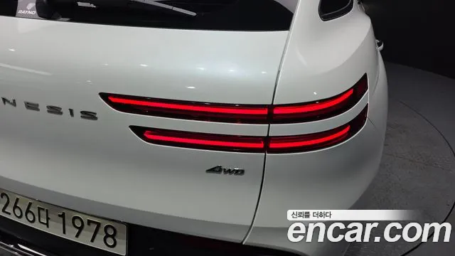 Genesis GV70 2.5T Бензин AWD — Фото автомобиля 23