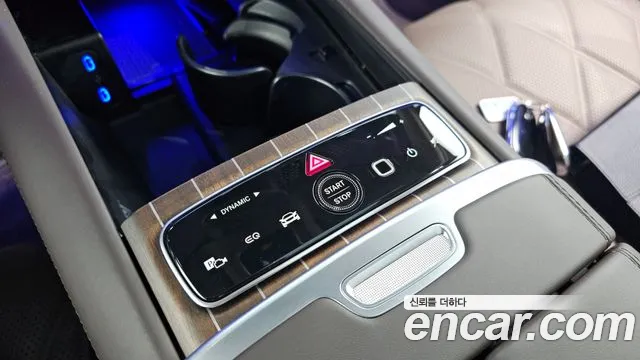 Mercedes-Benz EQS — Фото автомобиля 19