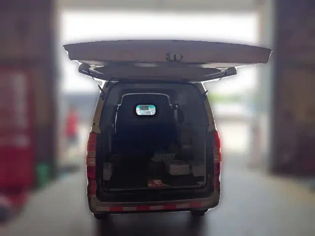 Jinbei New Hiace S — Фото автомобиля 7