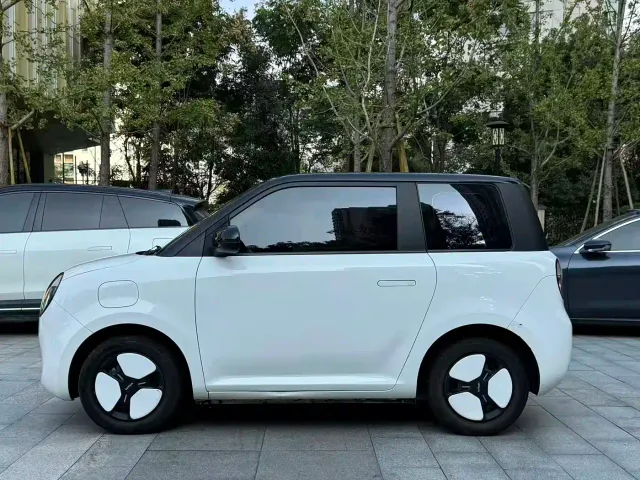 Changan Lumin — Фото автомобиля 2