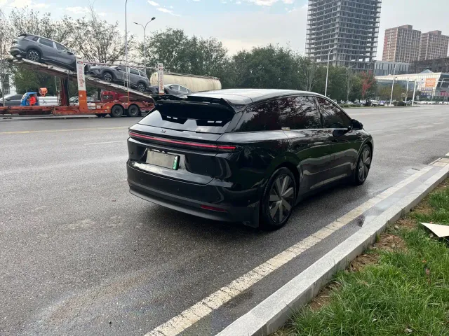 Li Auto i6 — Фото автомобиля 20