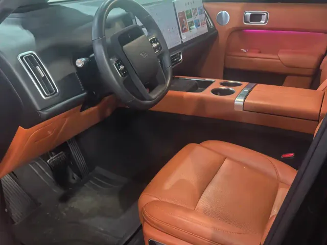 Li Auto L7 — Фото автомобиля 4