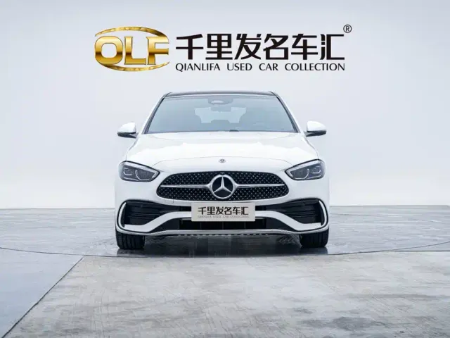 Mercedes-Benz C-Class — Фото автомобиля 2
