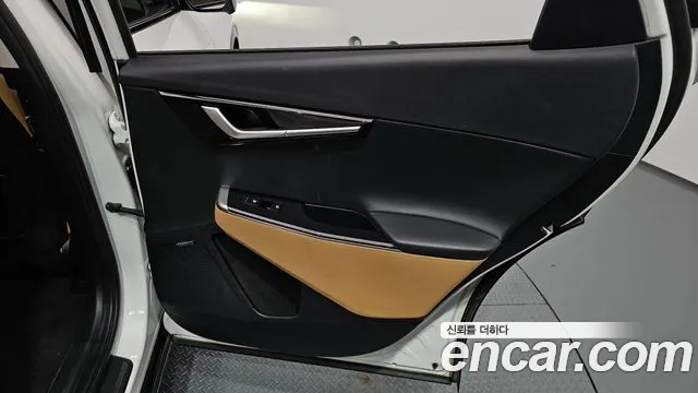 Kia EV6 — Фото автомобиля 14