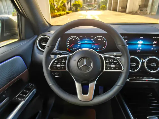 Mercedes-Benz GLB-Class — Фото автомобиля 22