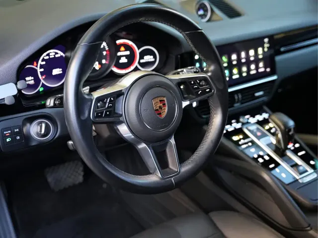 Porsche Cayenne — Фото автомобиля 13