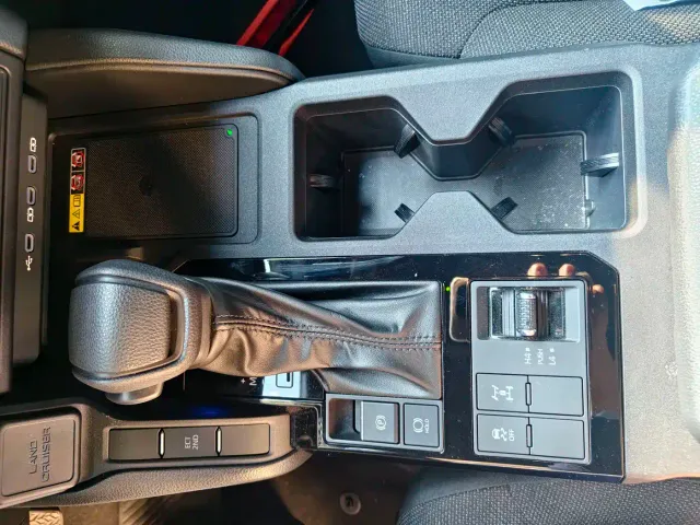 Toyota Prado — Фото автомобиля 13