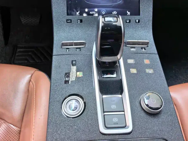 Chery Tiggo 8 — Фото автомобиля 16