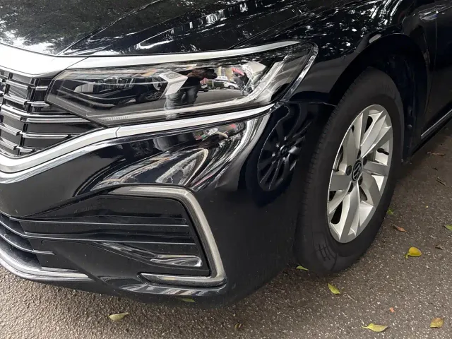 Volkswagen Passat — Фото автомобиля 5