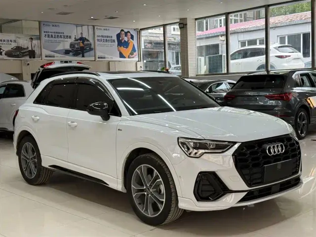 Audi Q3 — Фото автомобиля 3