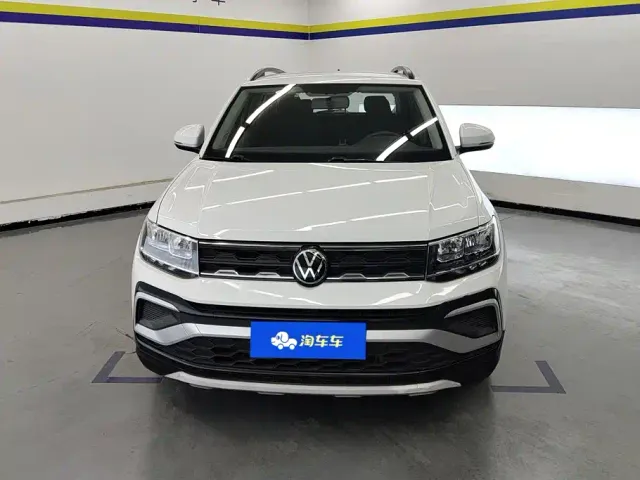 Volkswagen T-Cross — Фото автомобиля 2