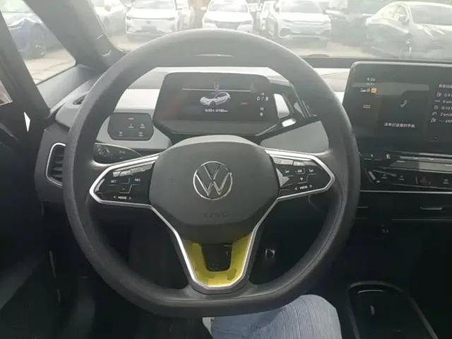 Volkswagen ID.3 — Фото автомобиля 10