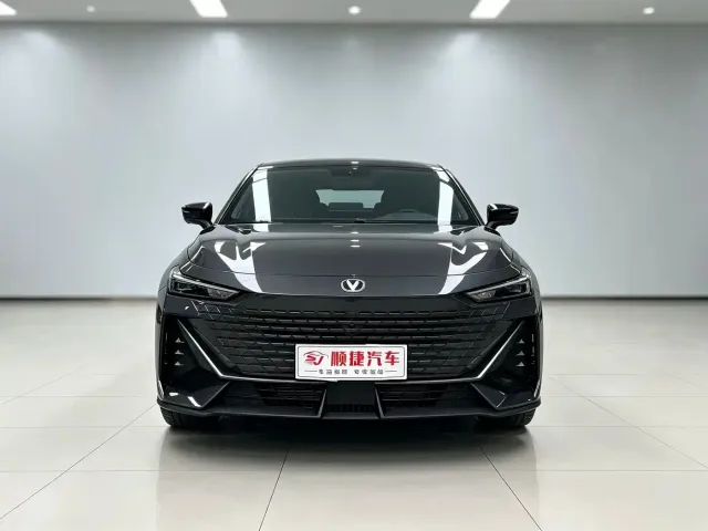 Changan UNI-V — Фото автомобиля 2
