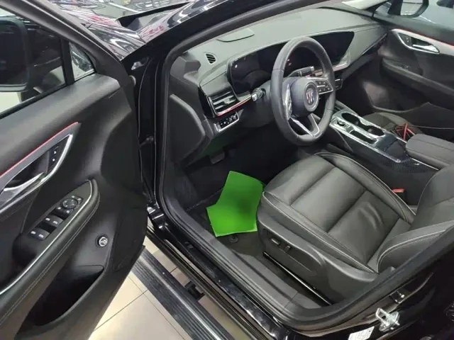 Buick Envision Plus — Фото автомобиля 15