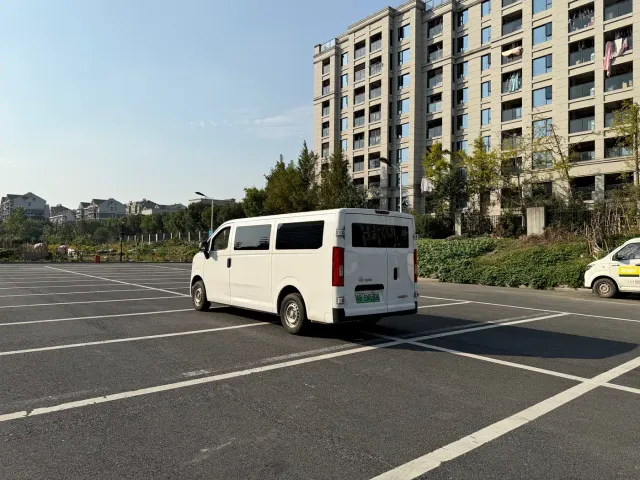 Changan Kuayue Kua Yue Xing Guang EV — Фото автомобиля 7