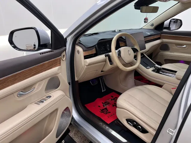 AITO Wenjie AITO M7 2024 Model 1.5T Smart Drive RWD Max 5-Seater — Фото автомобиля 13