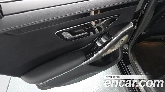 Mercedes-Benz S-Class W223 — Фото автомобиля 13