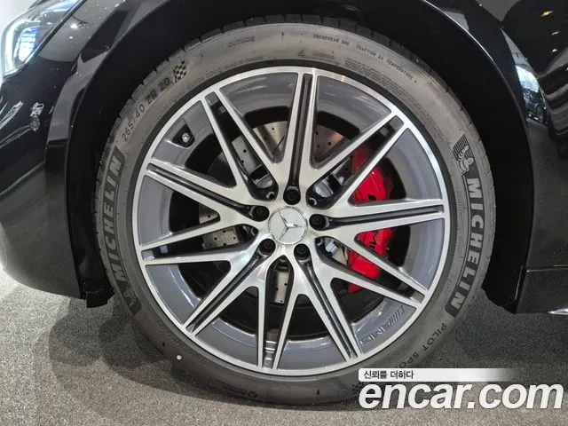 Mercedes-Benz AMG GT 4 двери 43 4MATIC+ — Фото автомобиля 5