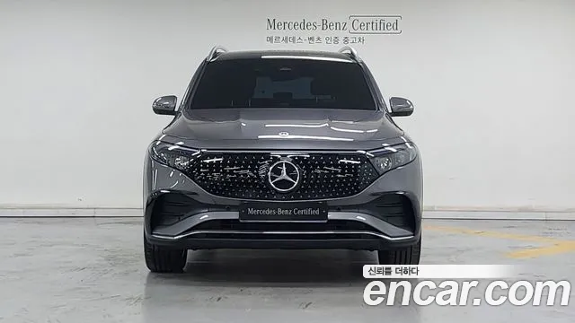 Mercedes-Benz EQB — Фото автомобиля 3