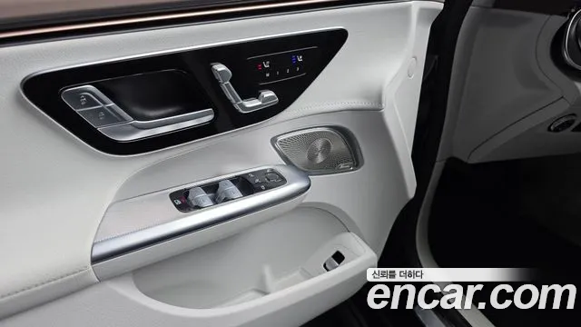 Mercedes-Benz EQE V295 — Фото автомобиля 25