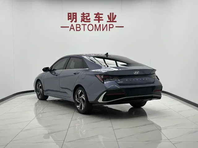 Hyundai Elantra — Фото автомобиля 7