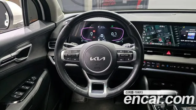 Kia Sportage Sportage 5-е поколение Бензин 1.6 турбо 2WD — Фото автомобиля 13