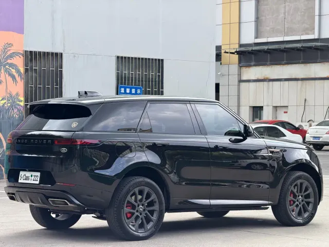 Land Rover Range Rover Sport — Фото автомобиля 6