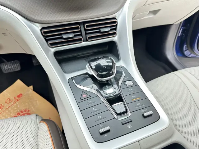 BYD Song Pro — Фото автомобиля 9