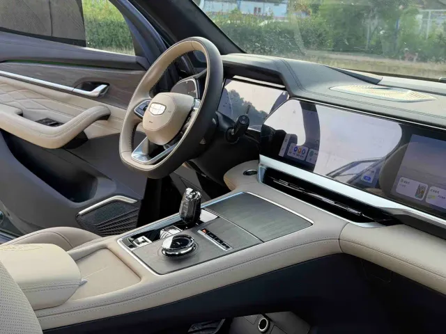 Geely Xingyue L — Фото автомобиля 12