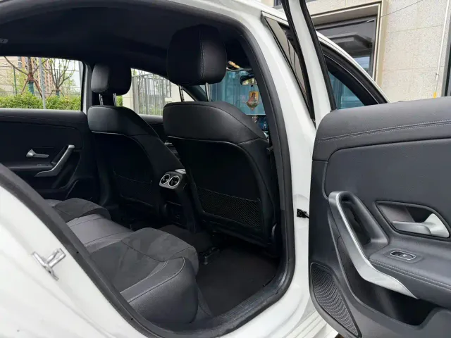Mercedes-Benz A-Class — Фото автомобиля 8