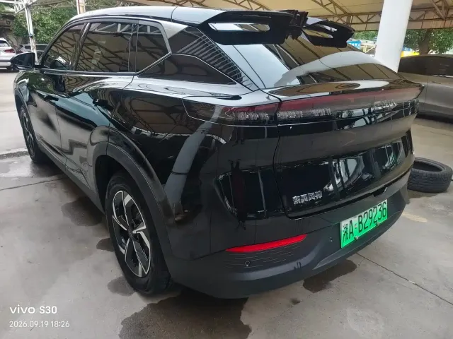 Dongfeng Fengshen L7 — Фото автомобиля 10