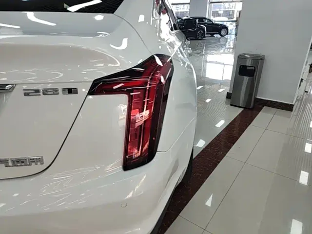 Cadillac CT5 — Фото автомобиля 7
