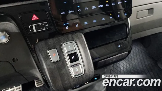 Hyundai Staria Staria — Фото автомобиля 7