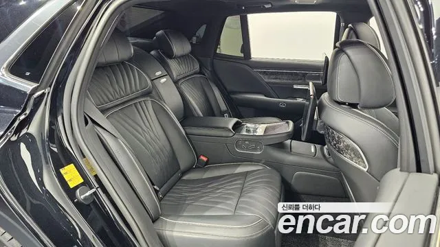 Genesis G90 Бензин 3.5 турбо AWD — Фото автомобиля 23