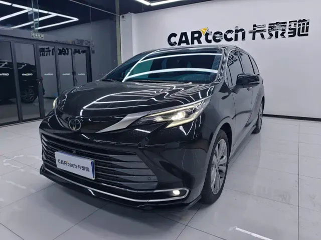 Фотография автомобиля — Toyota Sienna