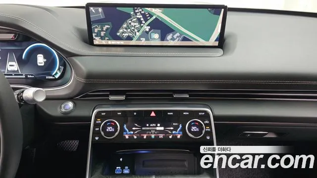 Genesis GV80 — Фото автомобиля 17
