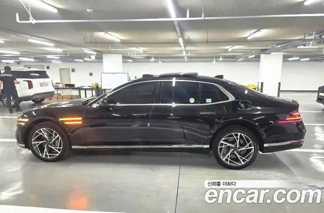Genesis G90 Бензин 3.5 турбо AWD — Фото автомобиля 3